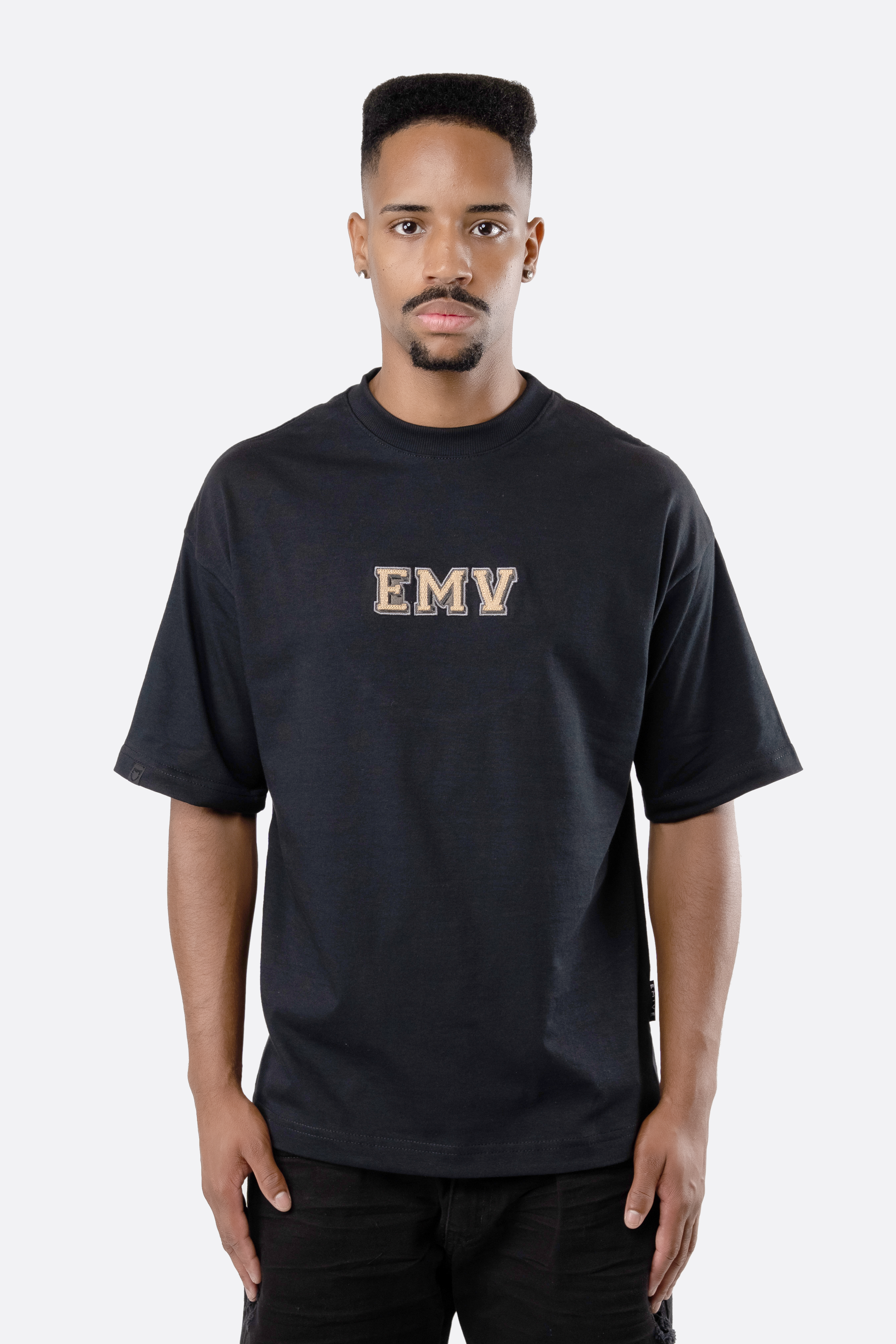 Camiseta Emive Oversized Colle Preto