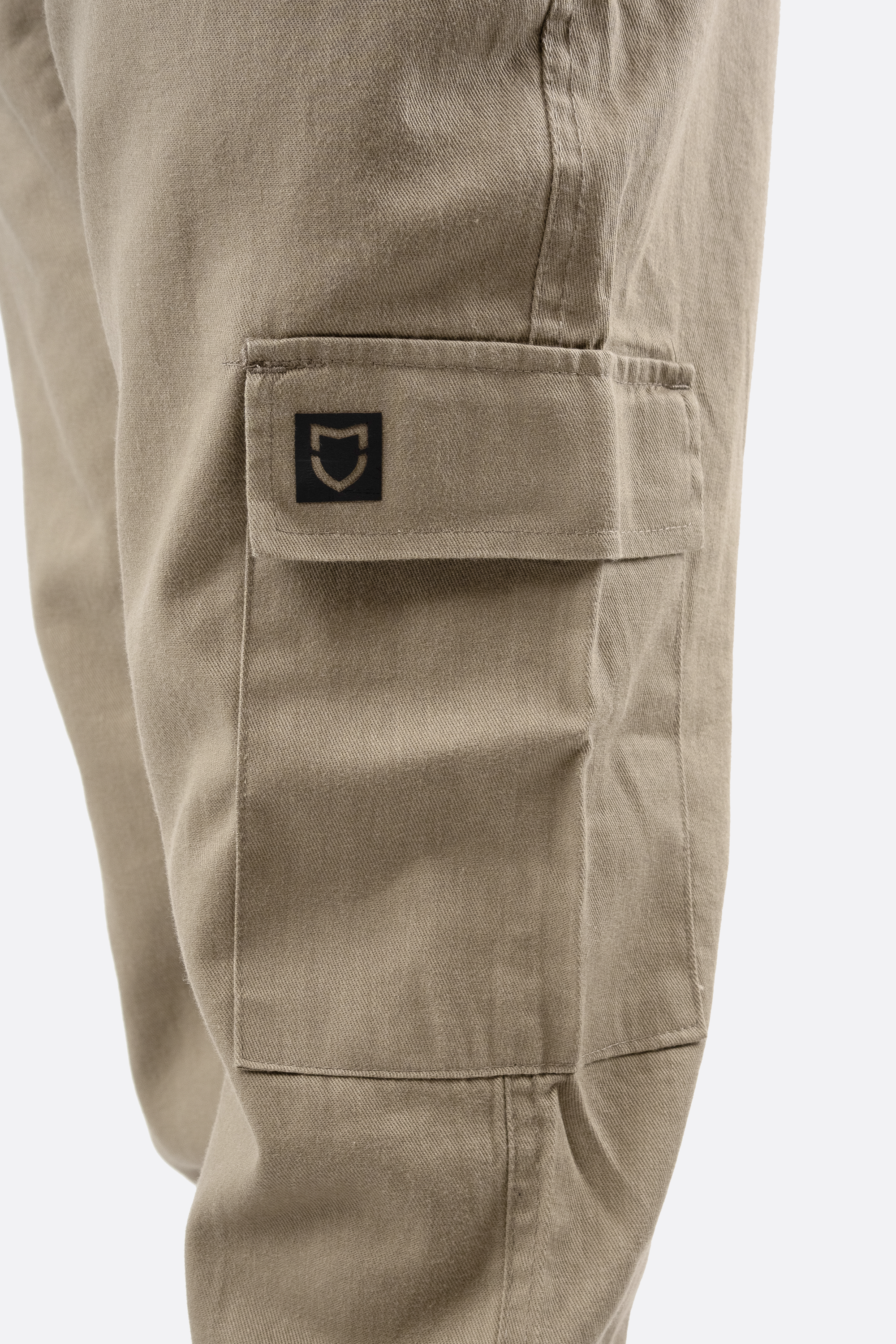 Calça Cargo Emive Basic Caqui