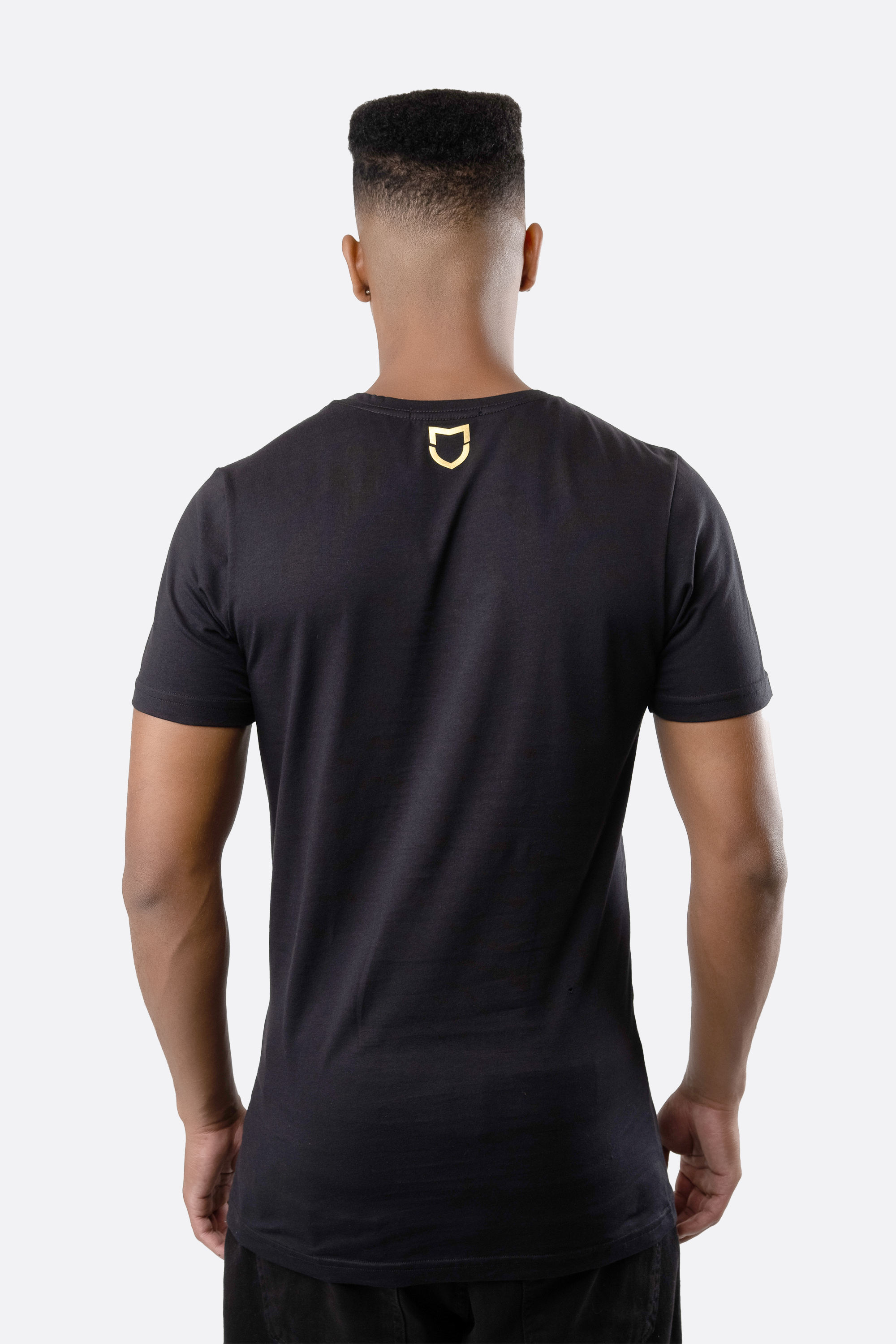 Camiseta Emive Long Pentagram Preto