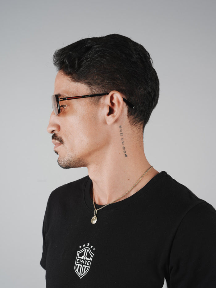 Óculos Escuro Emive Shark - Dourado / Âmbar - perfil
