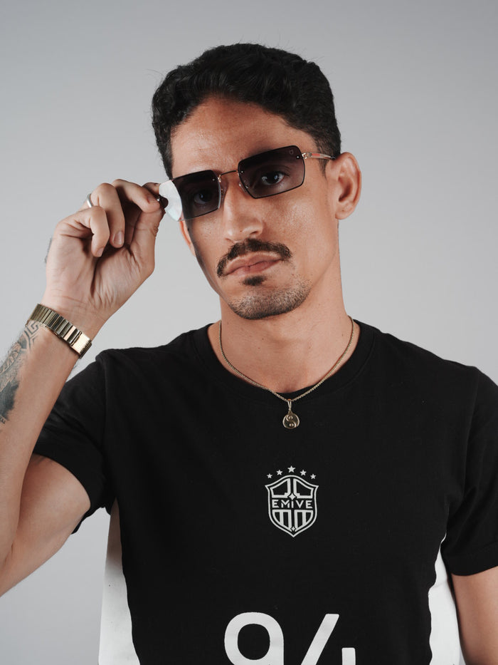 Óculos Escuro Emive Shark - Dourado / Fumê degradê - frente