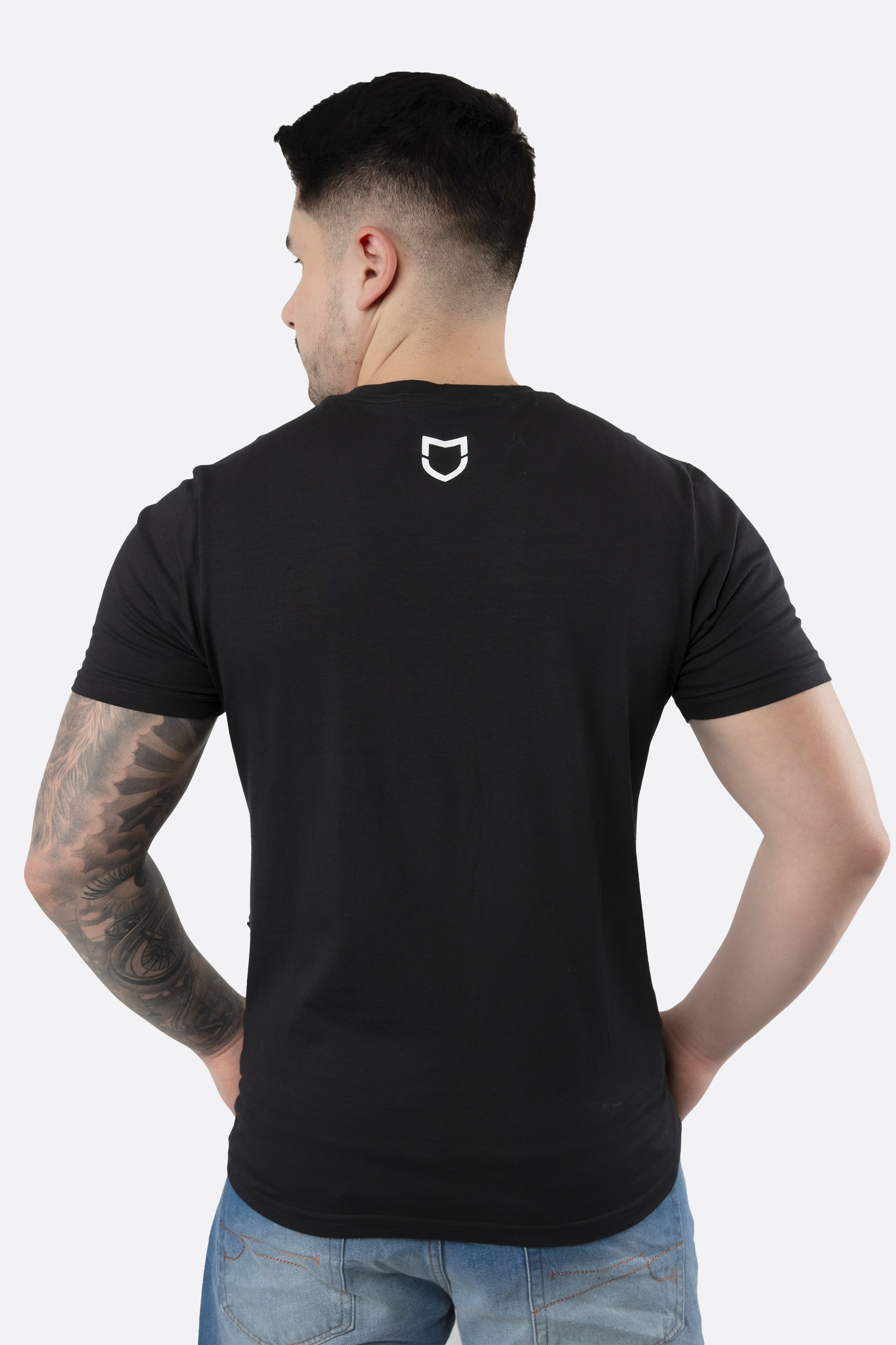 Camiseta Emive Regular Boxlogo Preto