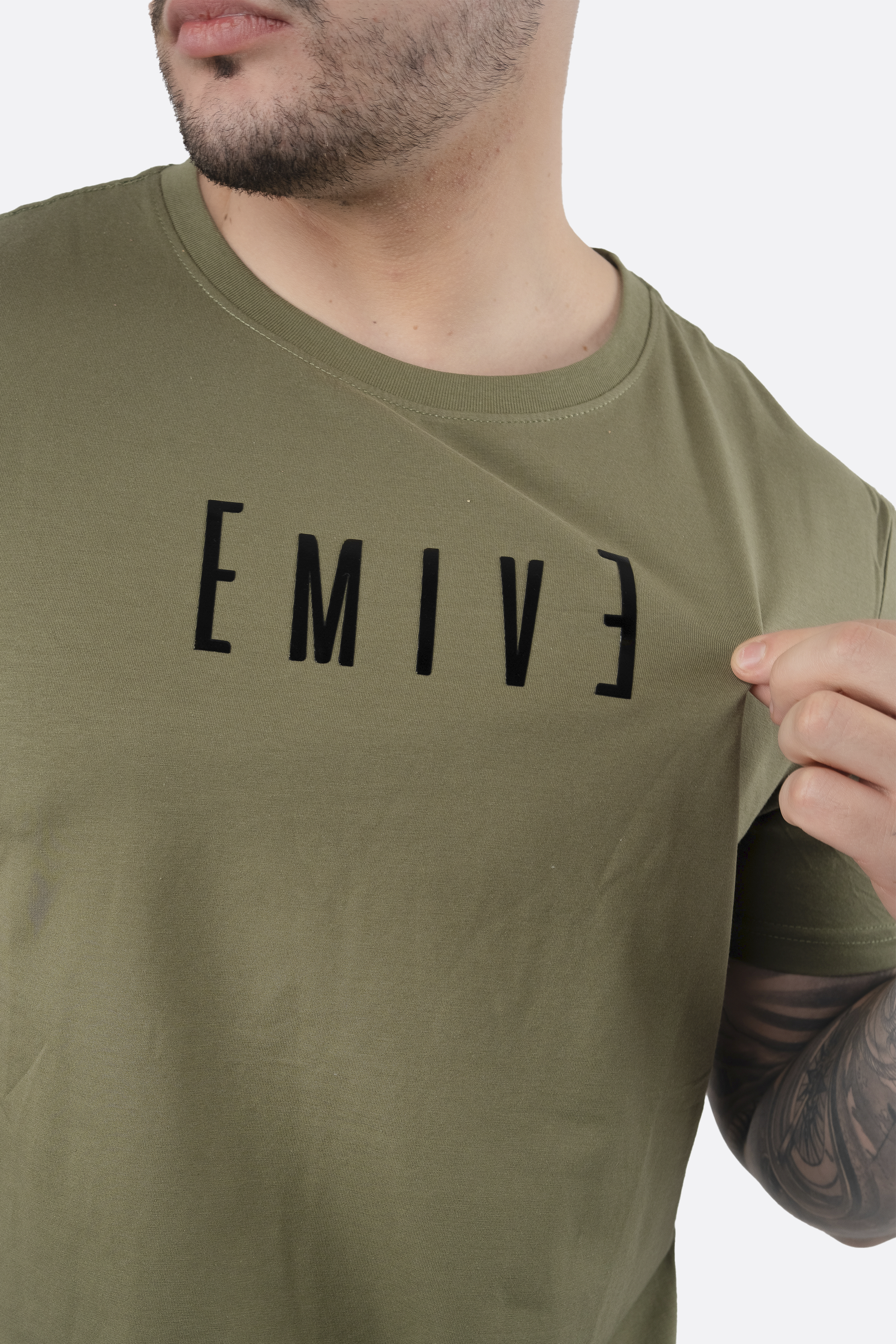 Camiseta Emive Regular Verz Verde