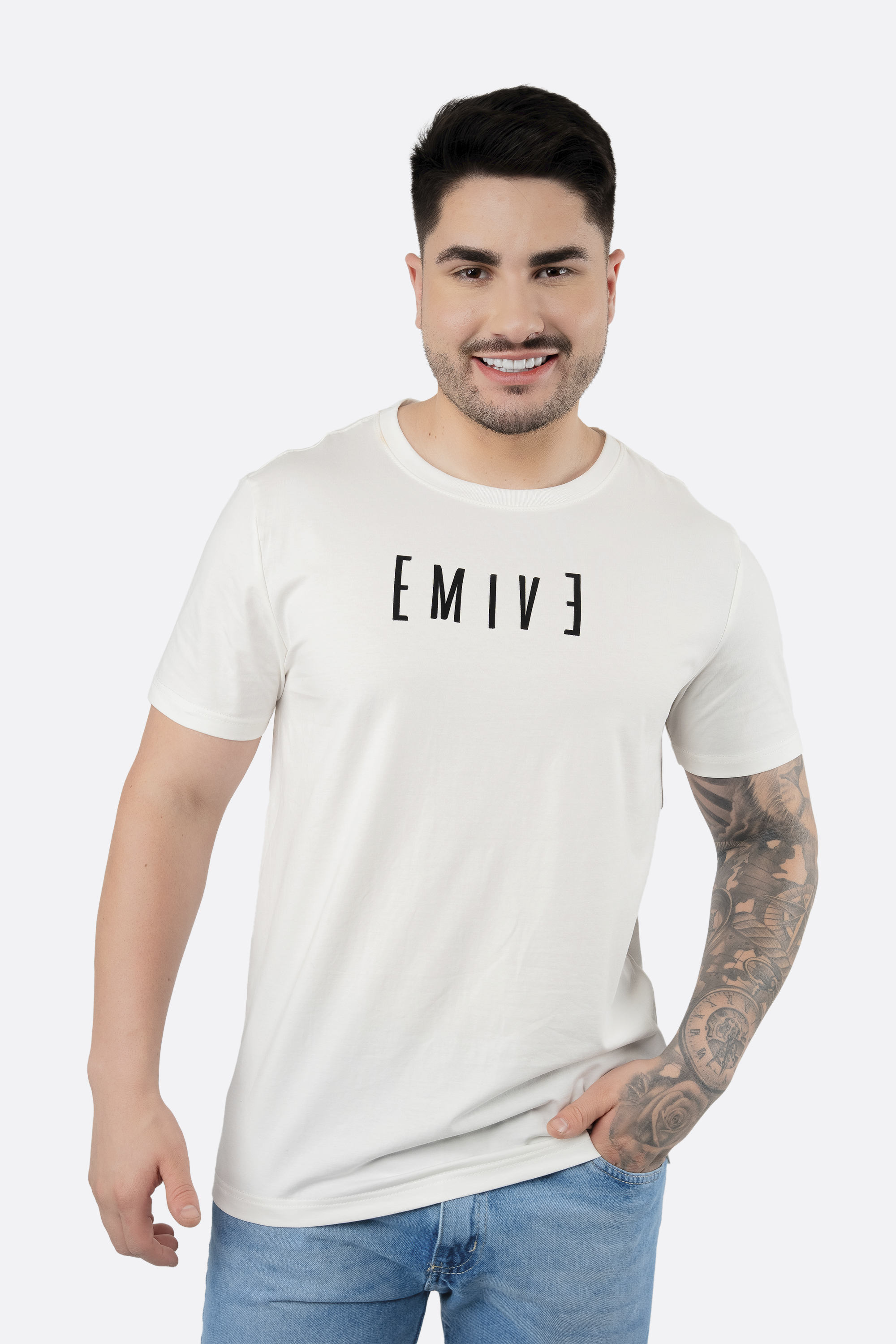 Camiseta Emive Regular Verz Off White