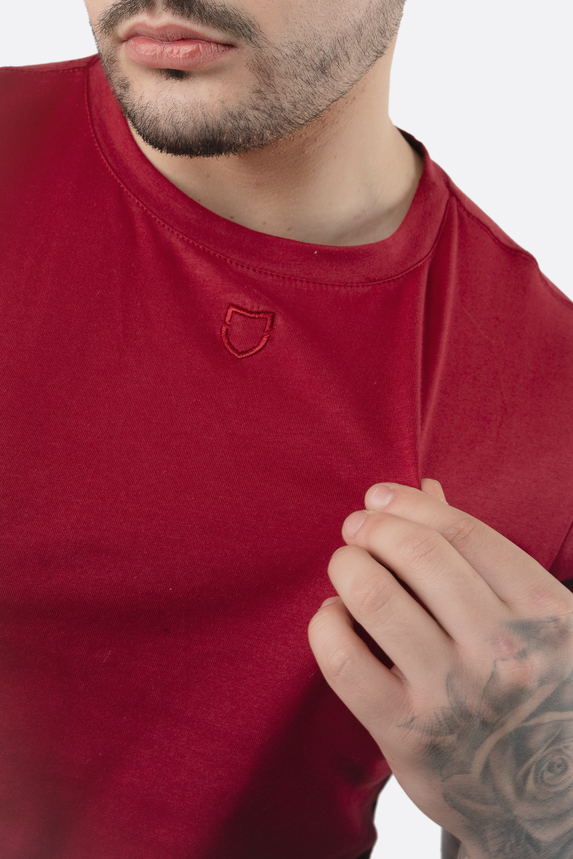 Camiseta Emive Long Basic Bordô