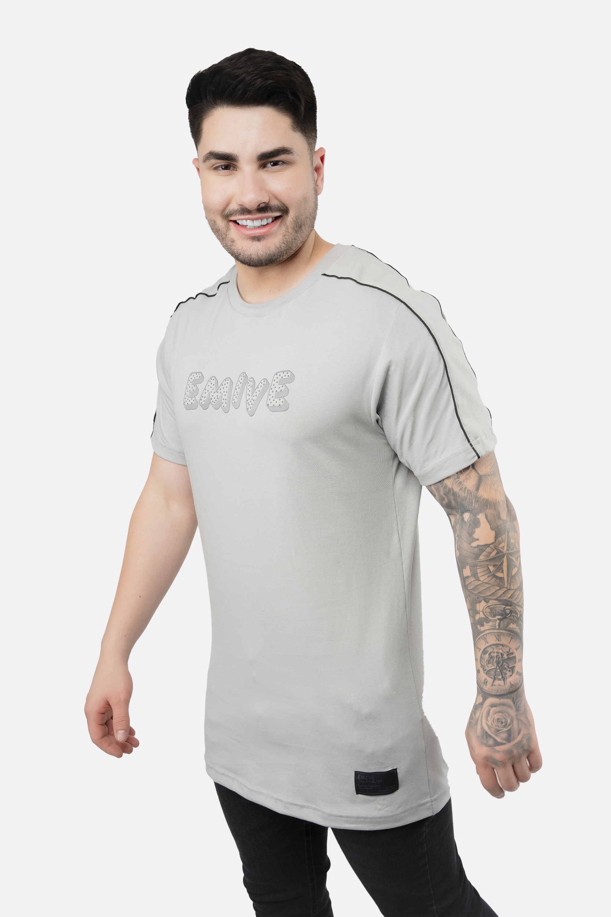 Camiseta Emive Long Cartoon Cinza