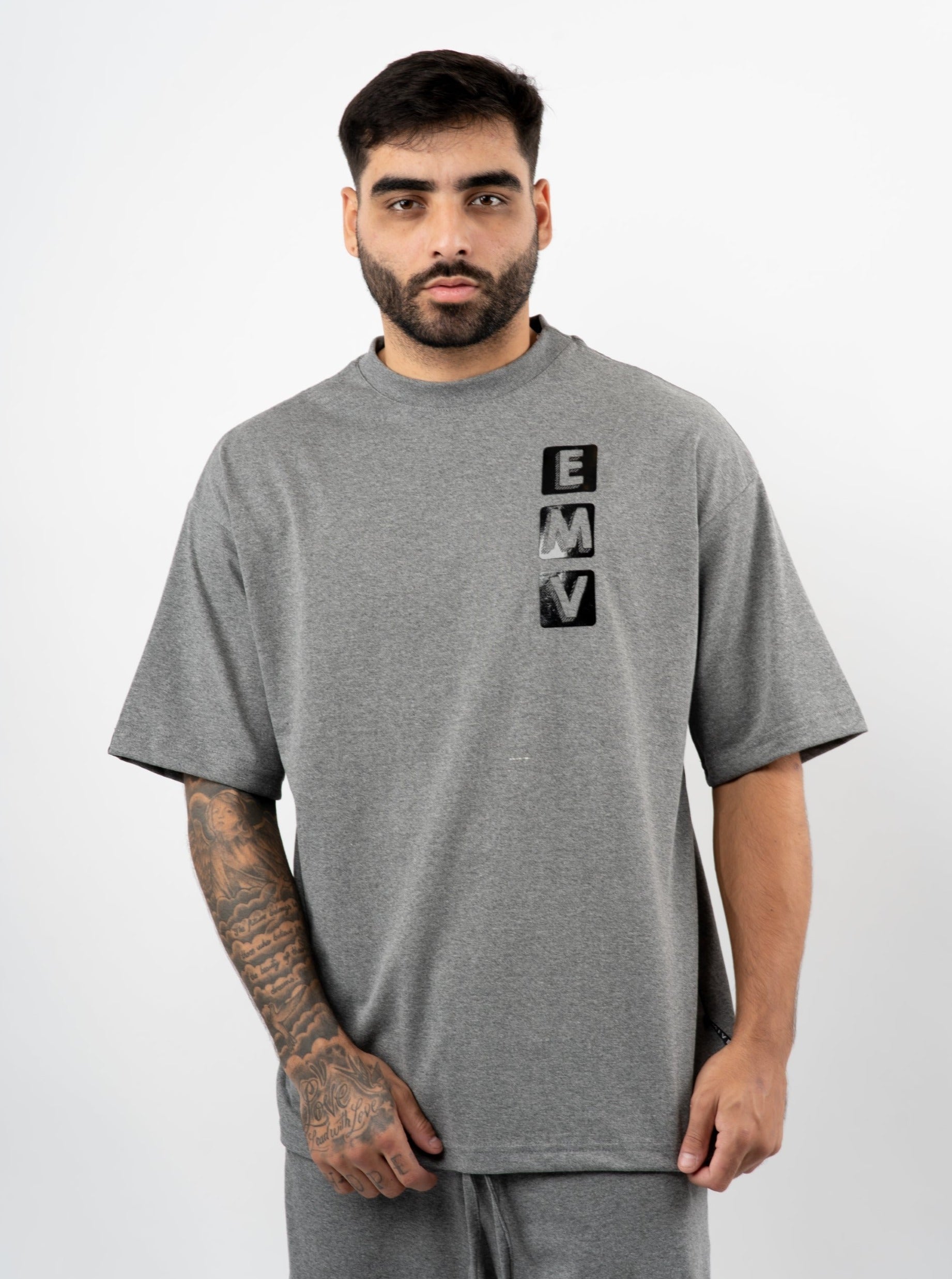 Camiseta Emive Oversized Quads Cinza