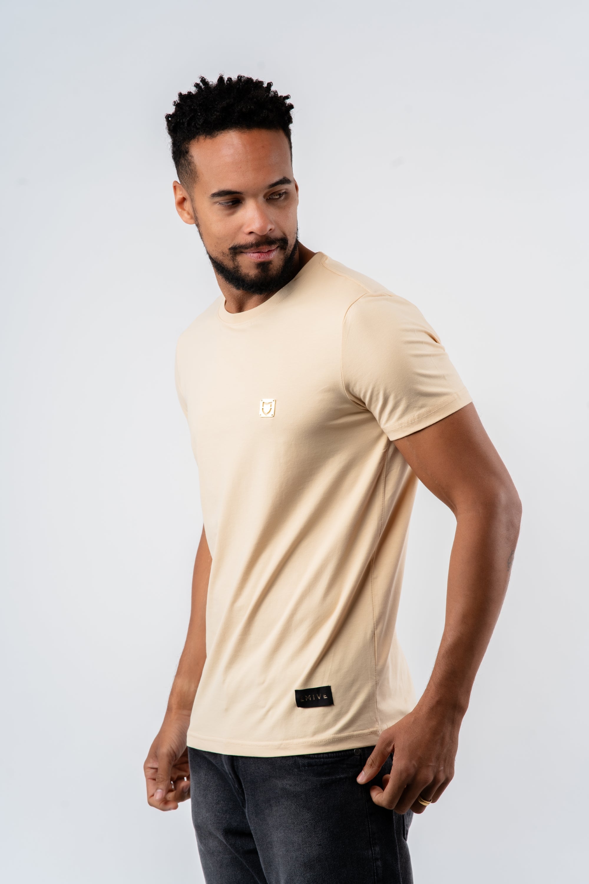 Camiseta Emive Regular Gold Bege