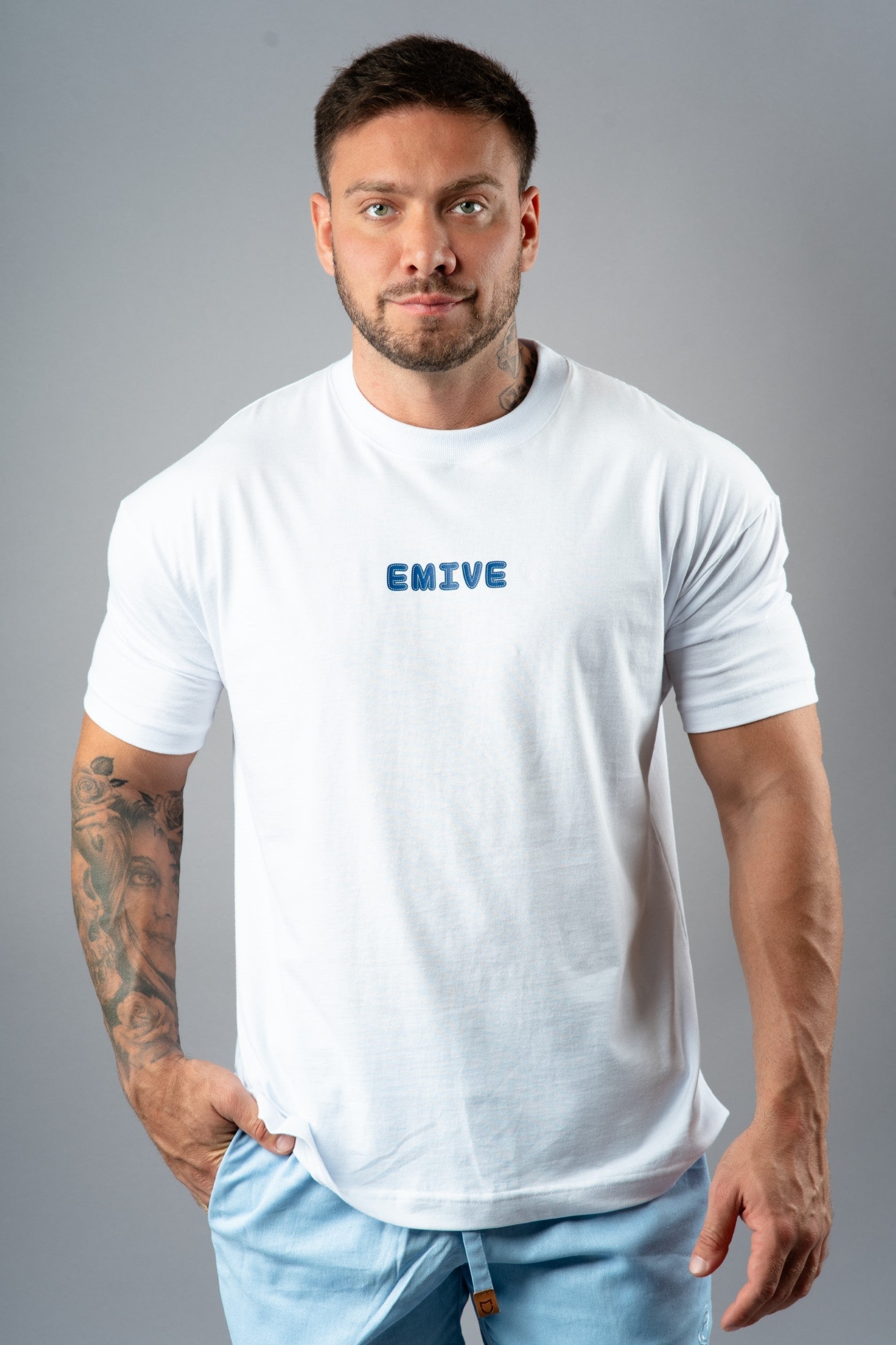 Camiseta Emive Oversized Los Muertos Branco*