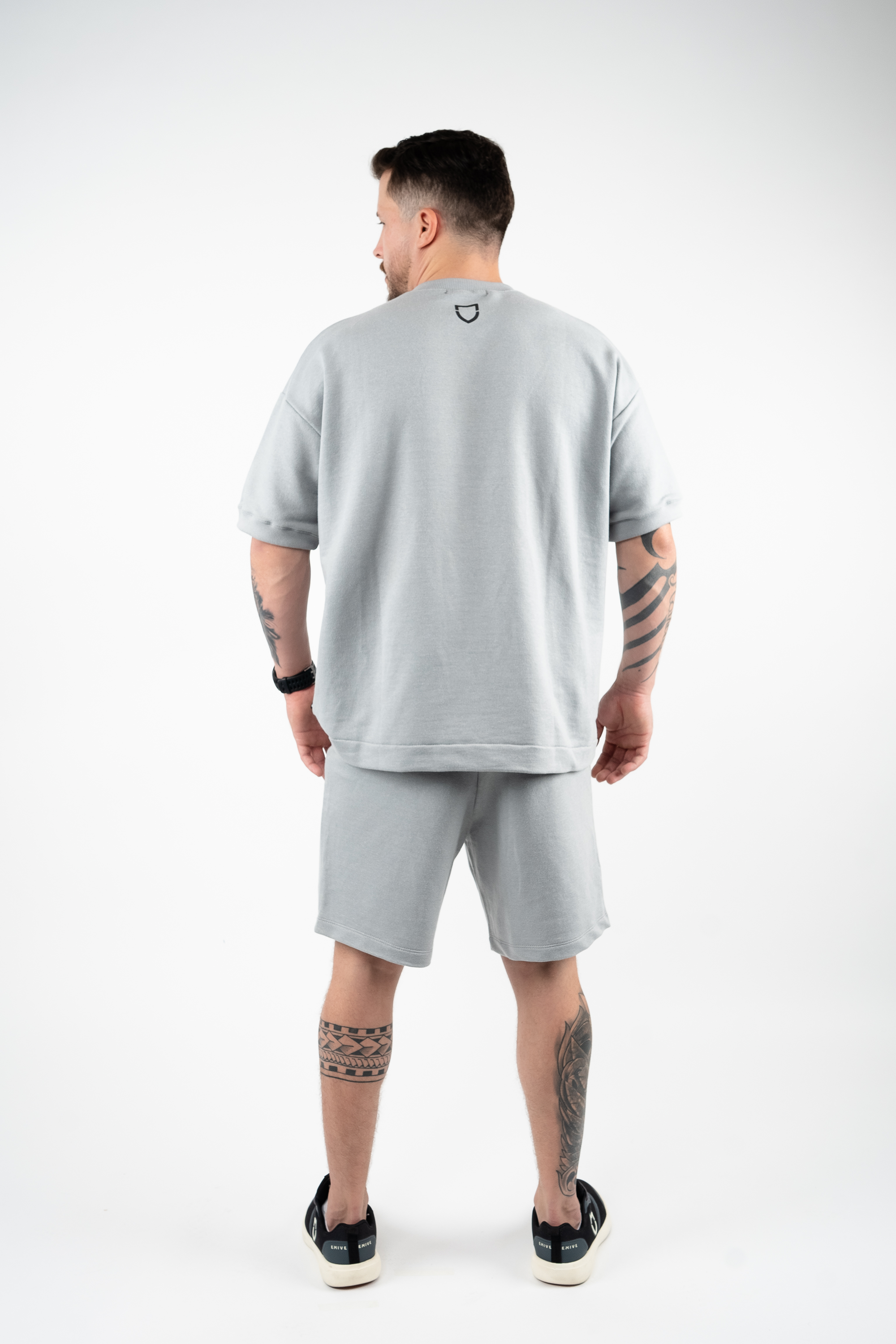 Camiseta Emive Oversized Prey Cinza