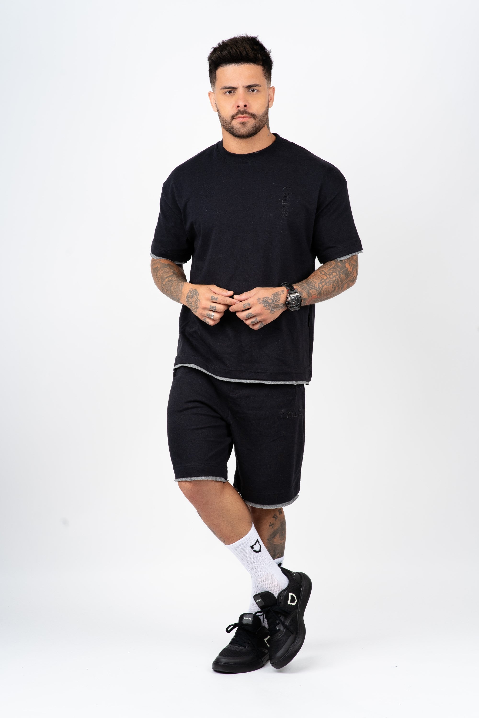Camiseta Emive Oversized Arabian Preto