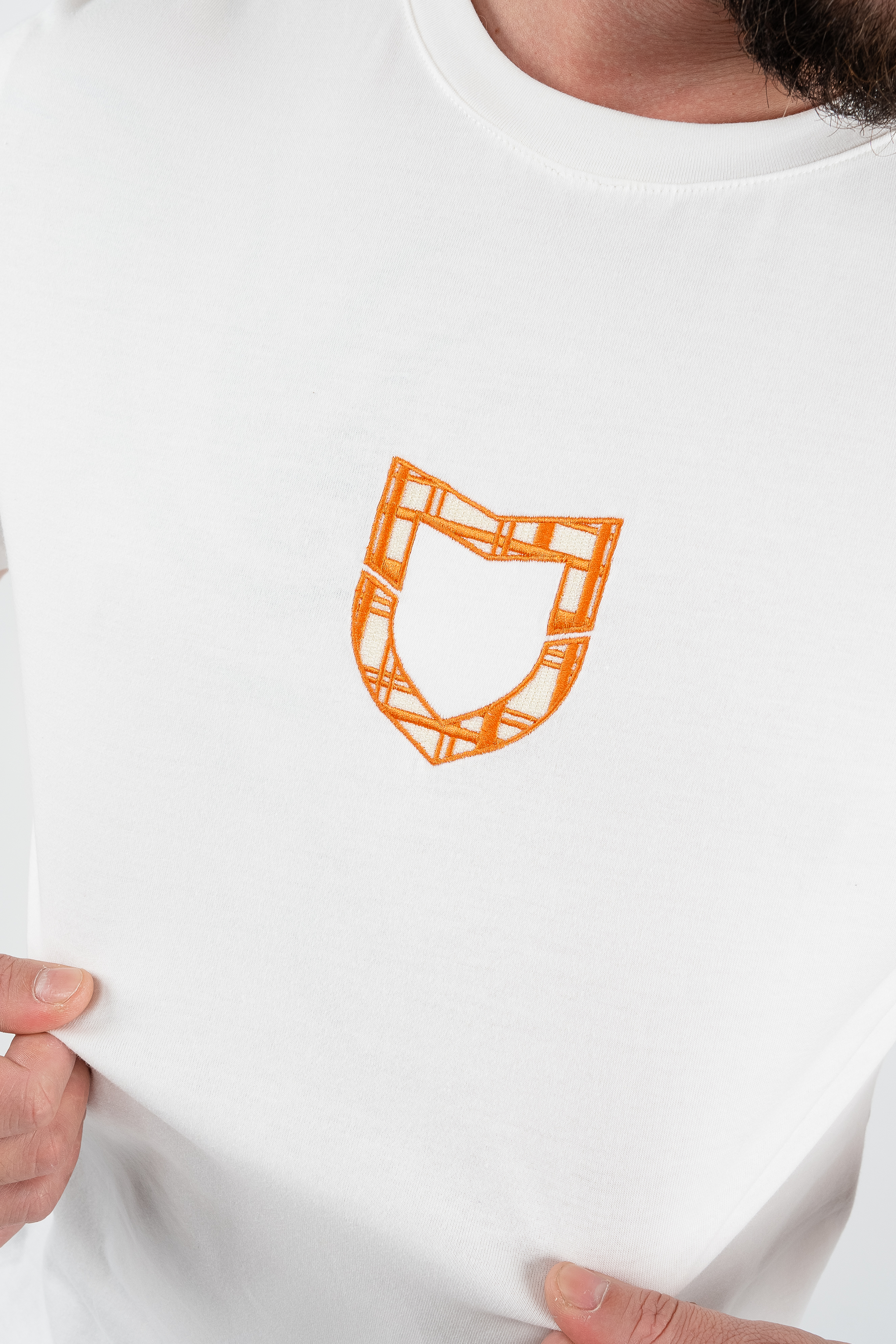 Camiseta Emive Long Escudo Off White