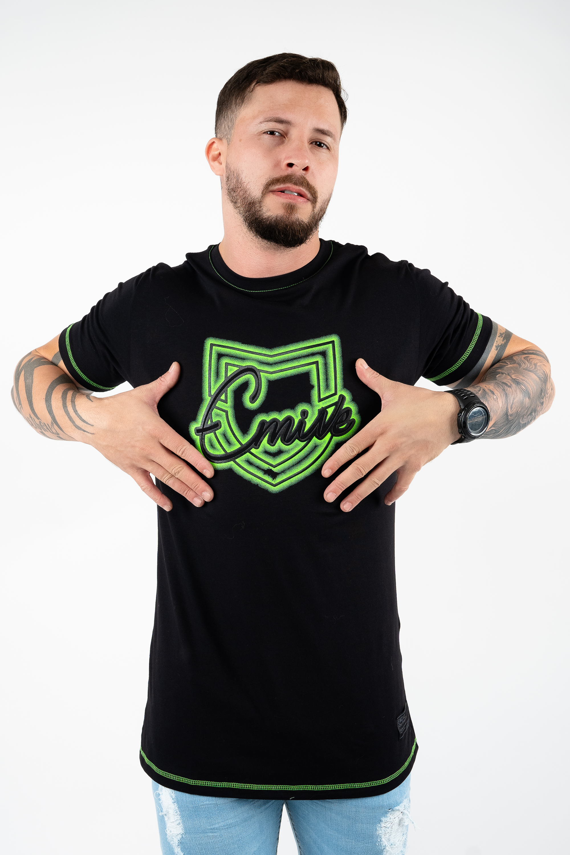 Camiseta Emive Long Neon Preto