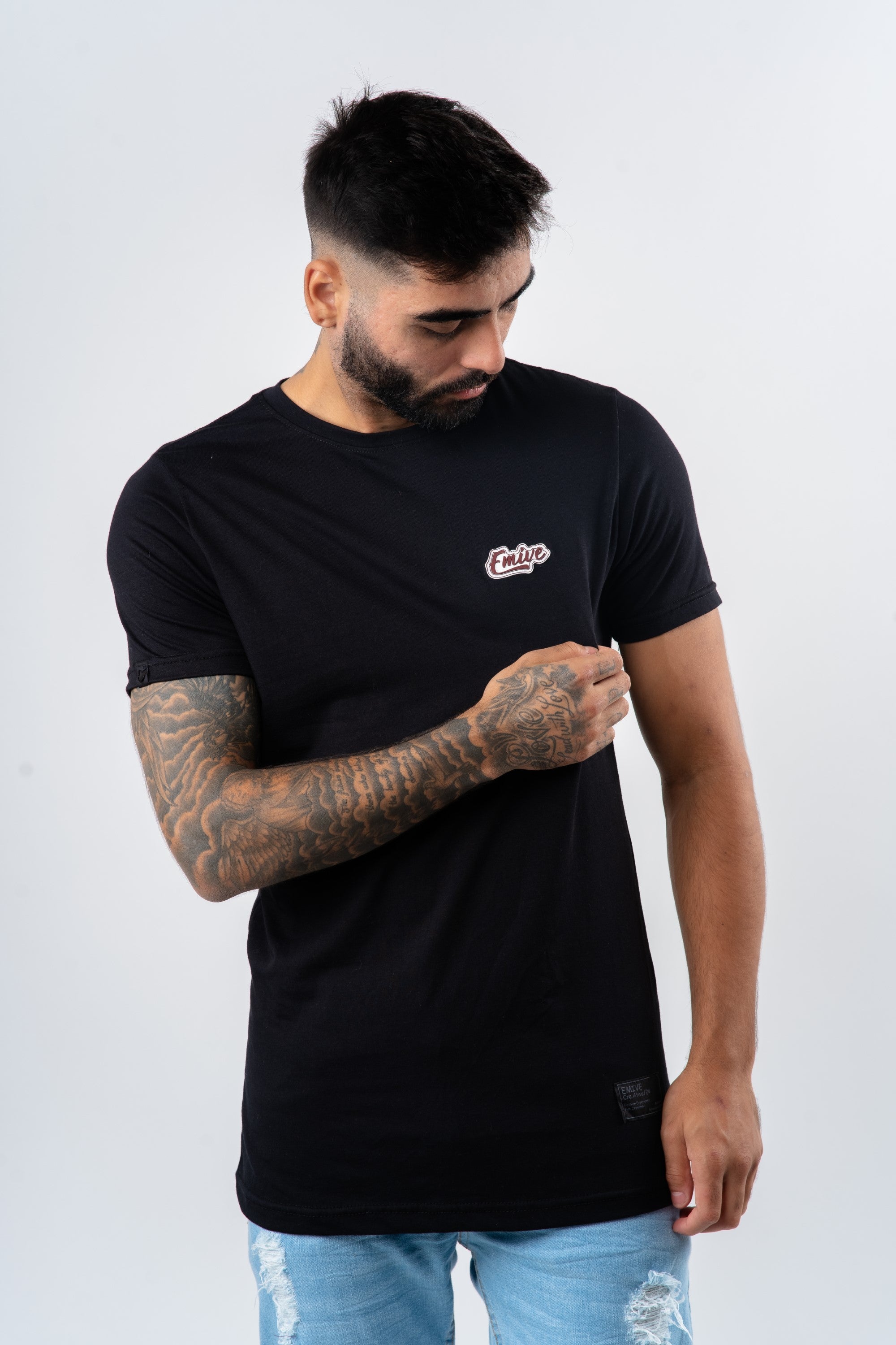 Camiseta Emive Long Shadow Preto*