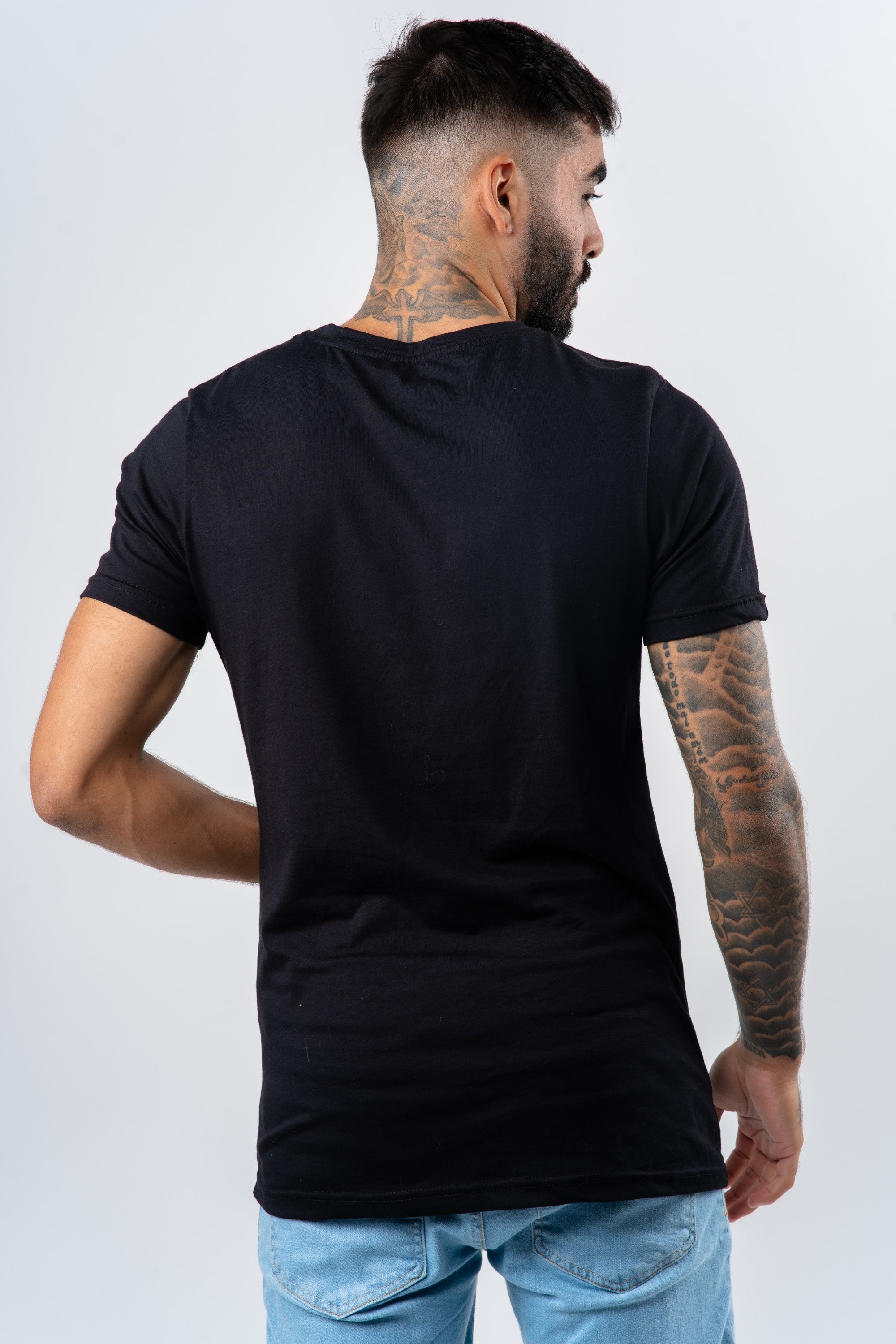 Camiseta Emive Long Shadow Preto*