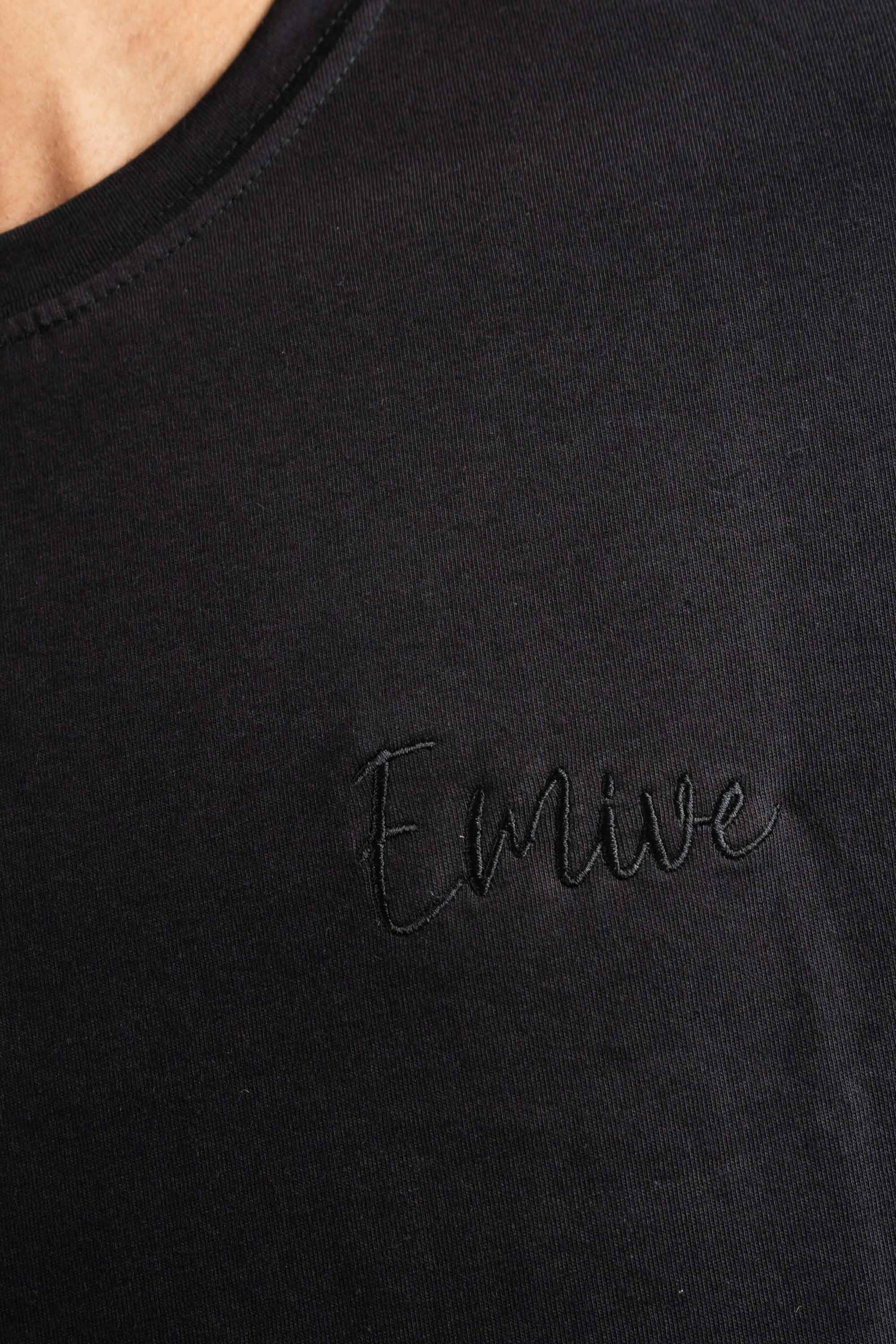 Camiseta Emive Long New Preto