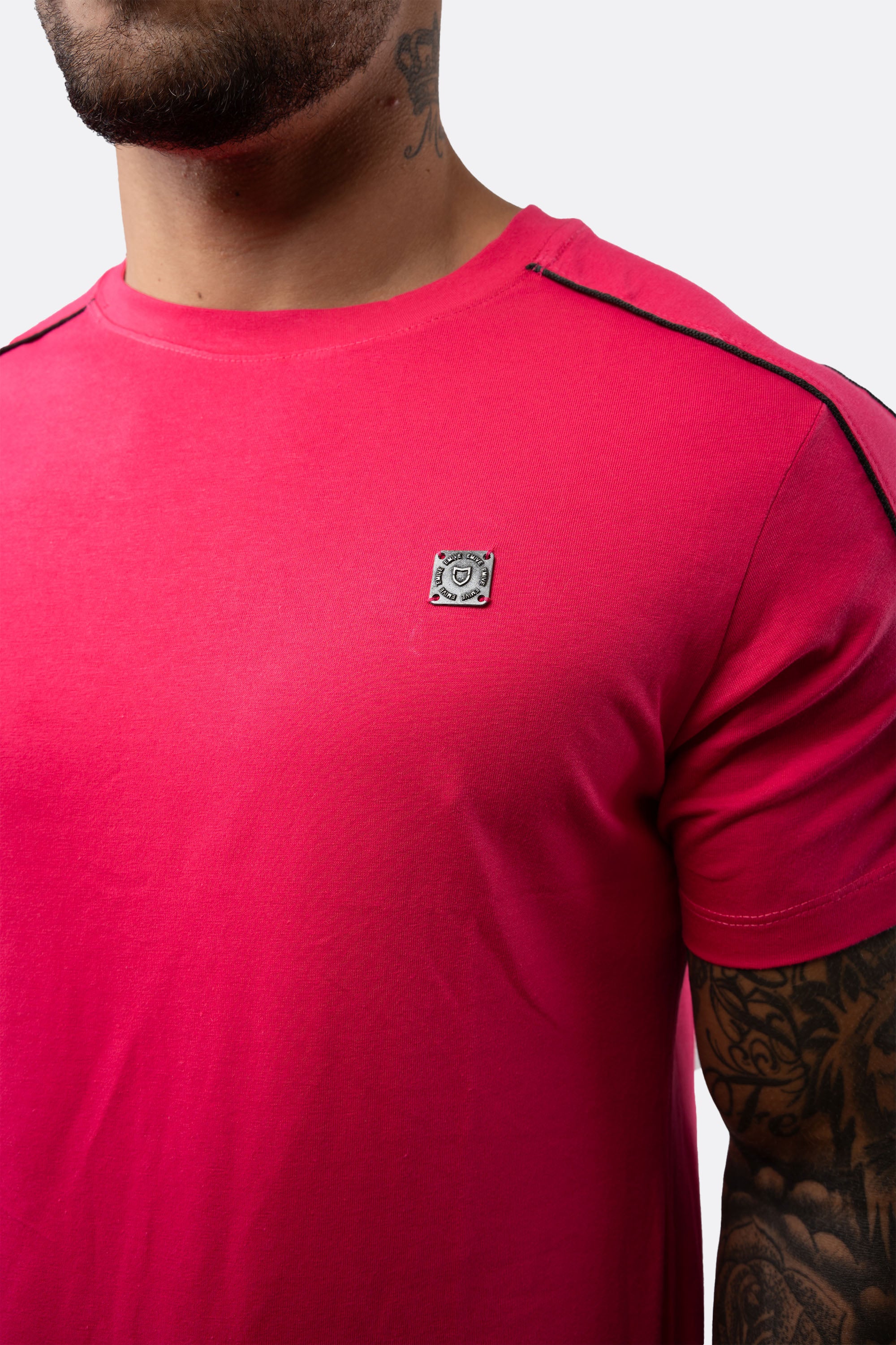 Camiseta Emive Long Emblem Rosa