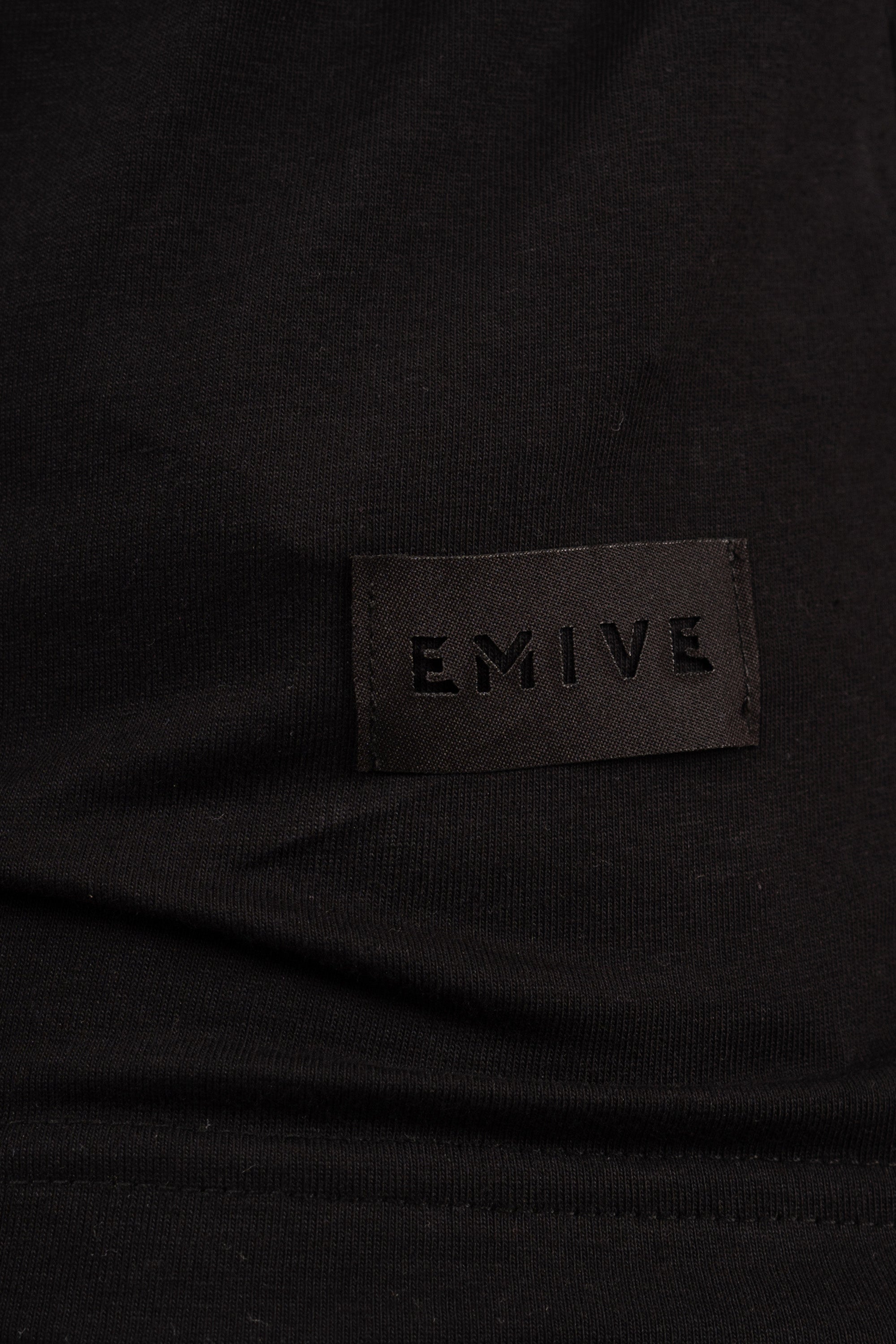 Camiseta Emive Long Script Preto