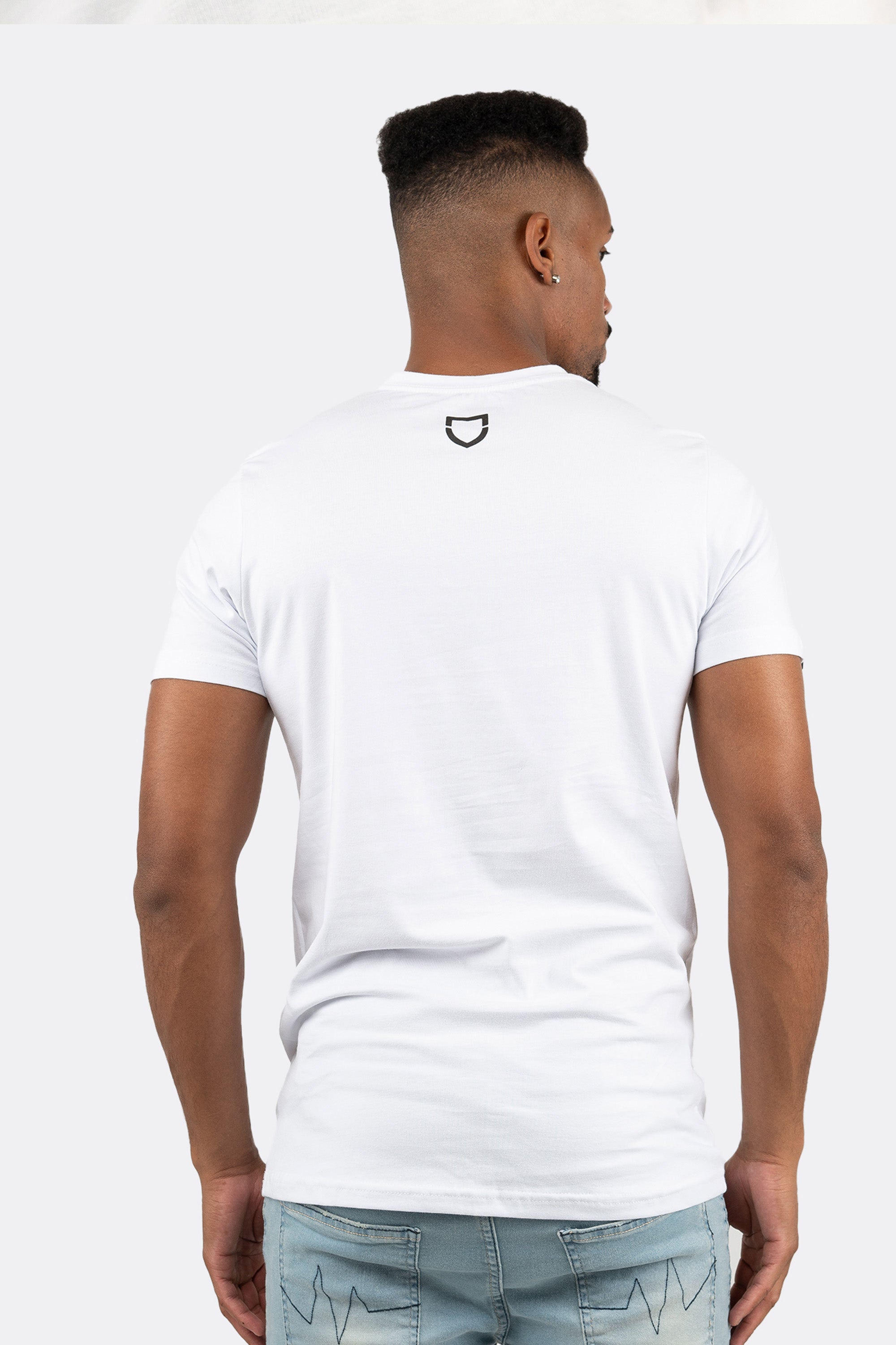 Camiseta Emive Long Script Branco