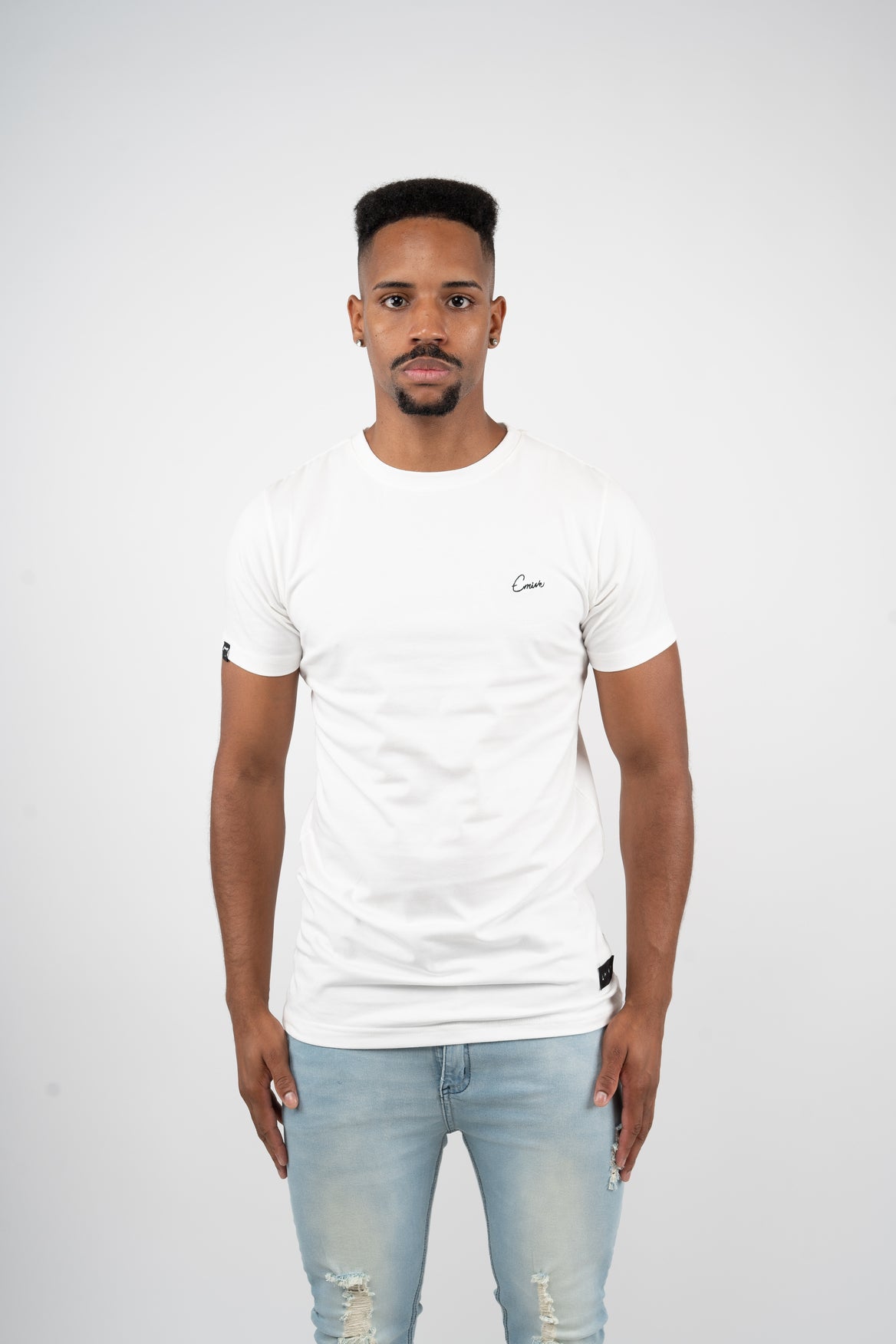 Camiseta Emive Long Script Off White