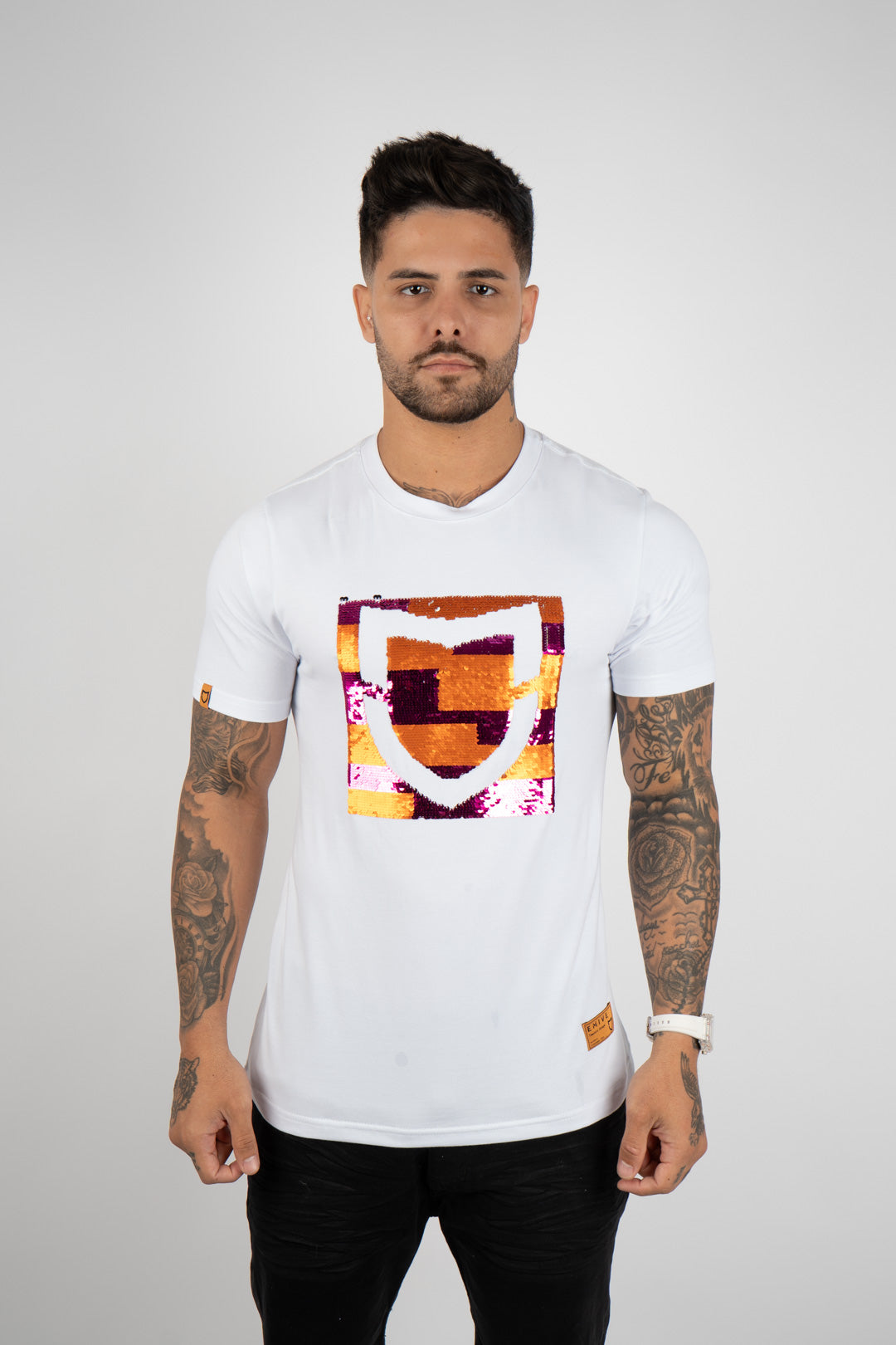 4 CAMISETAS POR R$200,00