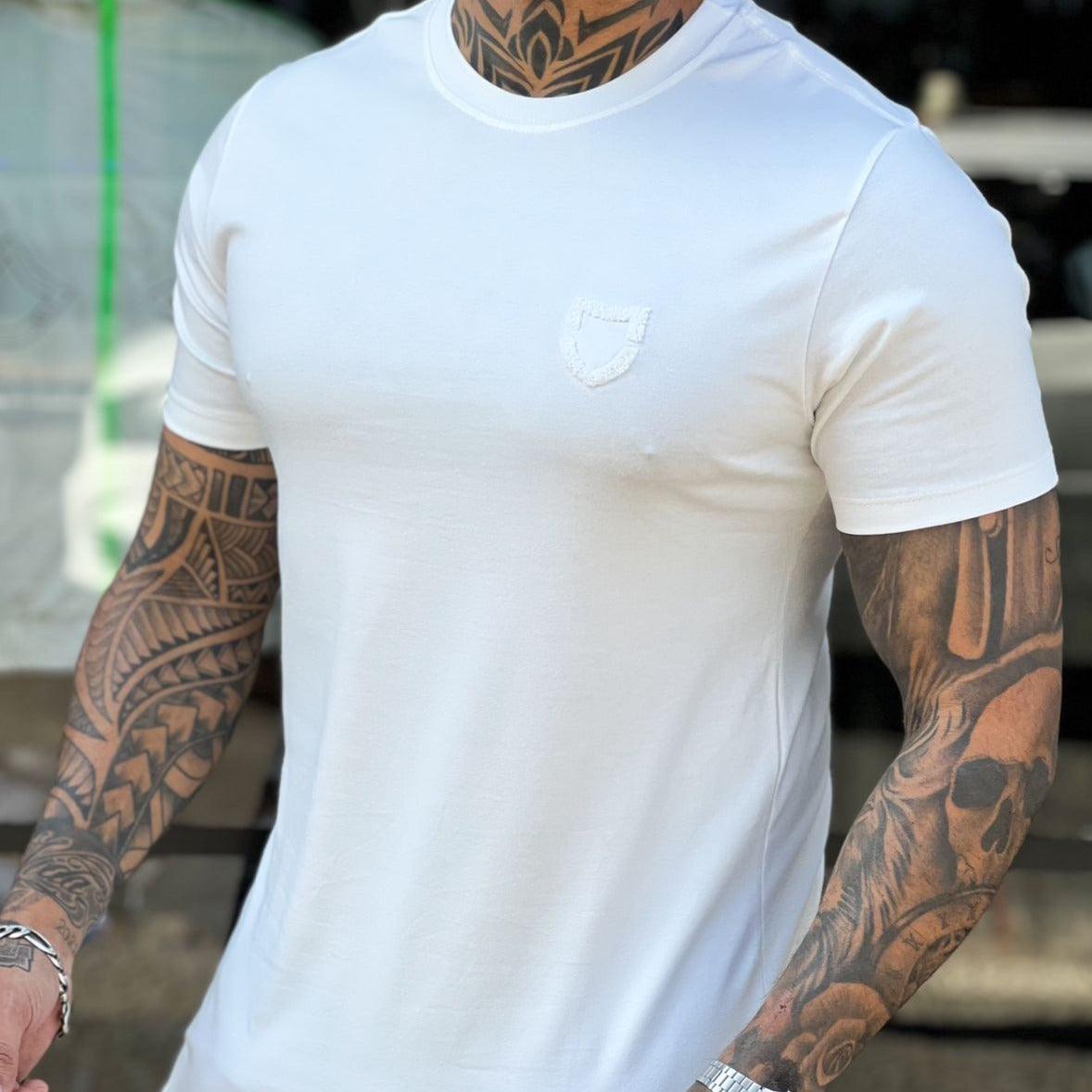 CAMISETA BRASÃO OFF CHEN - Emive Oficial